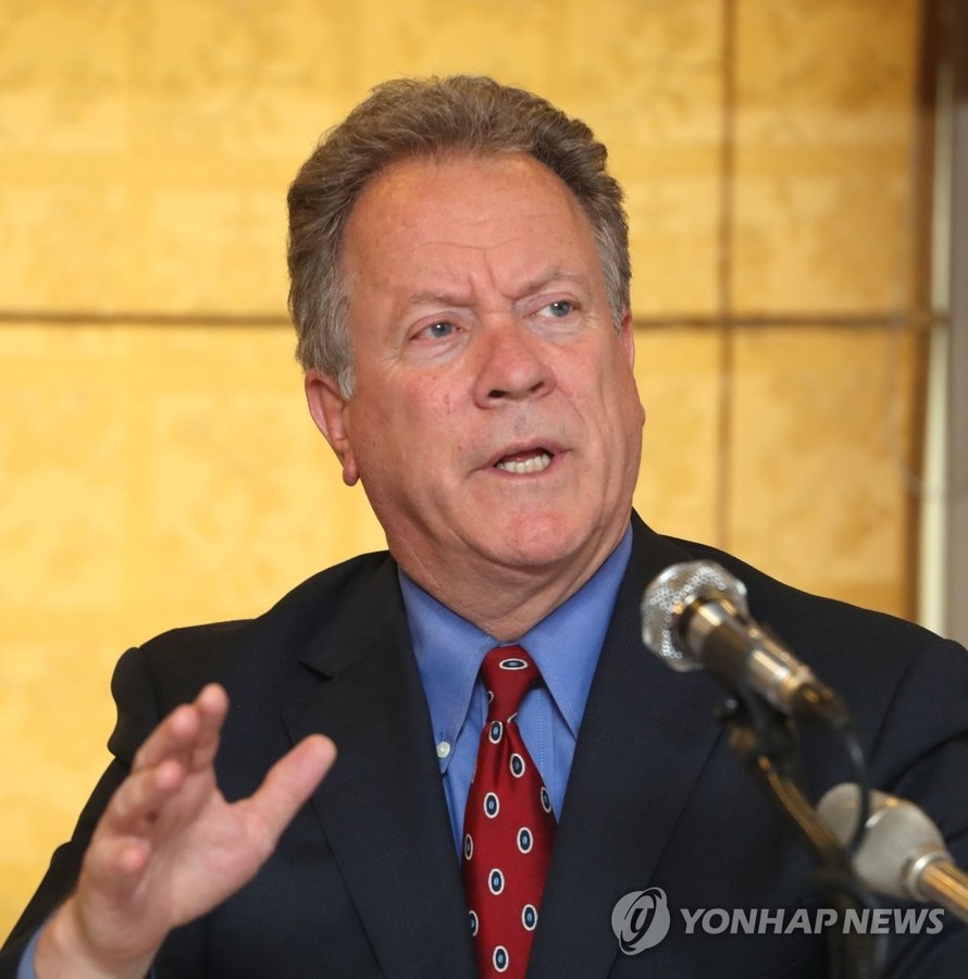 Giám đốc chương trình lương thực Liên Hợp quốc David Beasley phát biểu với báo chí Hàn Quốc. (Ảnh: Yonhap)
