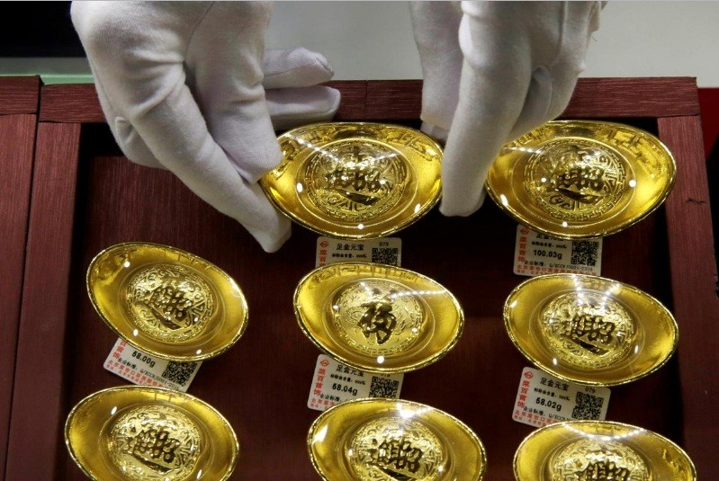 Chiến tranh thương mại nóng lên, Trung Quốc siết nhập khẩu vàng