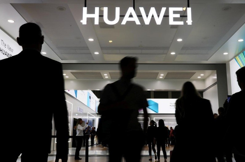 Mỹ buộc tội một giáo sư đánh cắp công nghệ cho Huawei