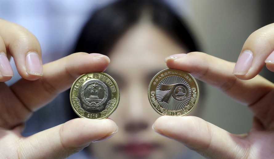 Trung Quốc phát hành đồng xu 10 tệ nhân kỷ niệm 70 năm quốc khánh. (Ảnh: Imagine China)