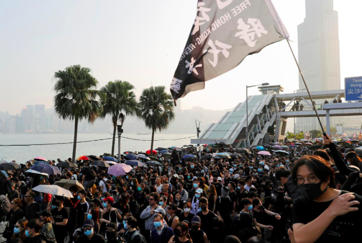 Quang cảnh biểu tình ở Hong Kong ngày 1/12. (Ảnh: Reuters)