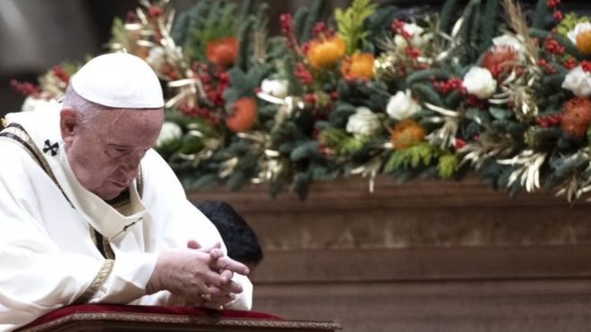 Giáo hoàng Francis vừa trải qua 1 năm với nhiều cố gắng chấn chỉnh Nhà thờ. (Ảnh: EPA)