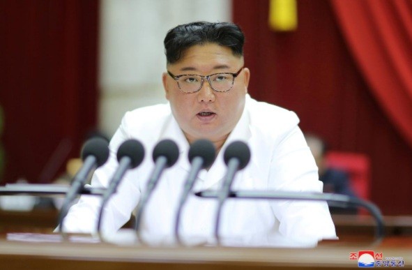 Ông Kim Jong Un phát biểu trong kỳ họp của đảng Lao động Triều Tiên khai mạc từ cuối tuần qua. (Ảnh: KCNA)