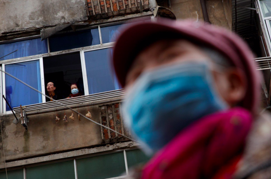 Số bệnh nhân nhiễm virus corona mới ở Trung Quốc đã vượt đại dịch Sars. (Ảnh: Reuters)