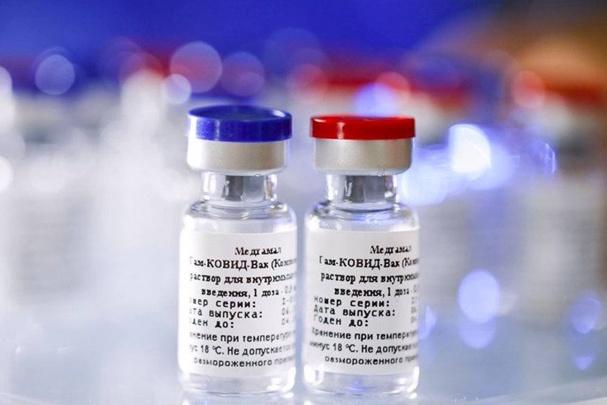 Vắc-xin Spunik V của Nga sắp được tiêm cho các nhóm có nguy cơ cao. (Ảnh: RDIF)
