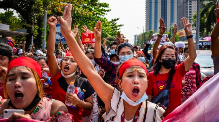 Biểu tình tiếp diễn ở Myanmar suốt từ cuộc đảo chính hồi đầu tháng 2. (Ảnh: BBC)