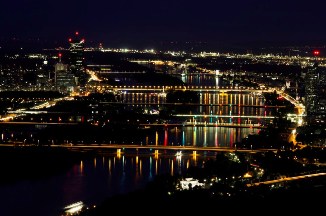 Quang cảnh thành phố Vienna của Áo trong đêm. (Ảnh: Reuters)