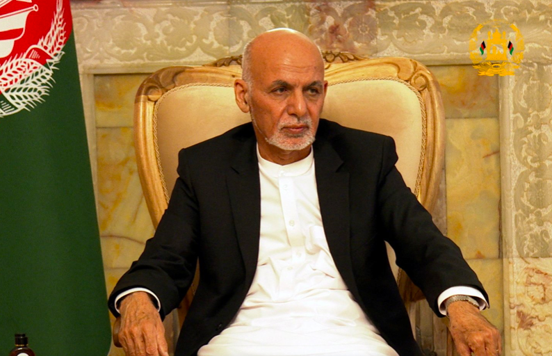 Tổng thống Afghanistan Ashraf Ghani đã rời khỏi đất nước