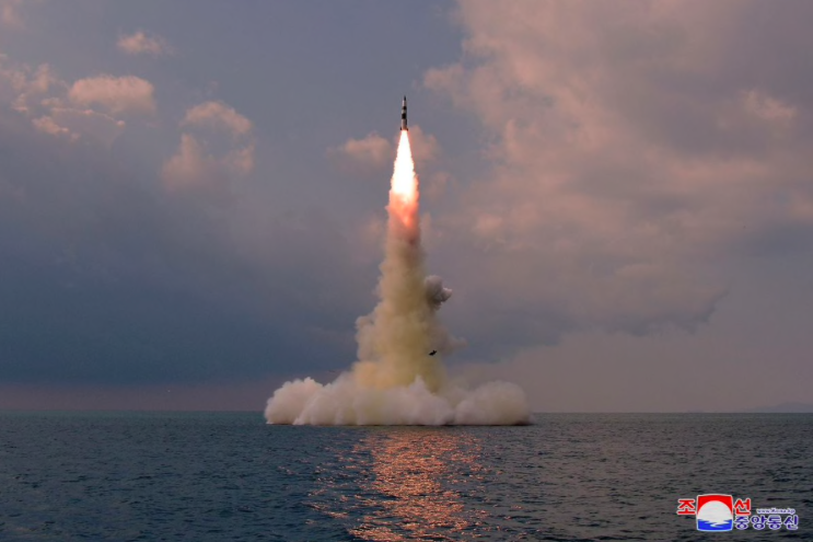 Hình ảnh thử tên lửa mà báo chí Triều Tiên đăng tải. (Ảnh: KCNA)