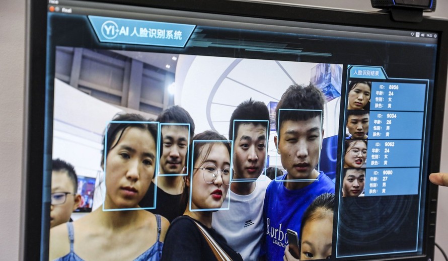 Công nghệ nhận diện khuôn mặt của Trung Quốc được trưng bày tại một triển lãm gần đây. (Ảnh: SCMP)