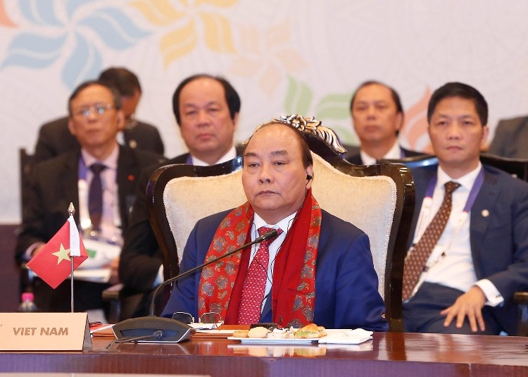 Thủ tướng Nguyễn Xuân Phúc phát biểu tại Hội nghị Cấp cao kỷ niệm 25 năm thiết lập quan hệ Đối tác đối thoại ASEAN-Ấn Độ. (Ảnh: VGP)