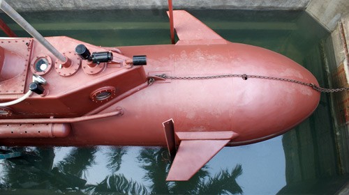 Tàu ngầm mini Trường Sa trong bể thử nghiệm (ảnh do ông Nguyễn Quốc Hòa cung cấp)