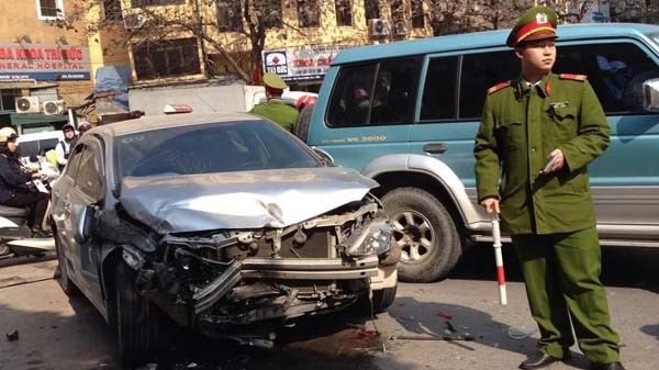 Vụ tai nạn giao thông xảy ra tại đường Lê Duẩn vào ngày 23/1/2014.