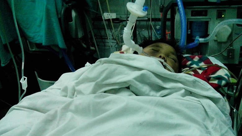 Cháu Đỗ Doãn Lộc vẫn đang trong tình trạng hôn mê sâu tại bệnh viện Việt Đức. 