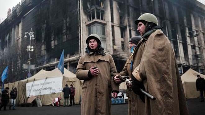 Lực lượng tự vệ ủng hộ chính quyền thân phương Tây ở Kiev (Nguồn: AFP) 