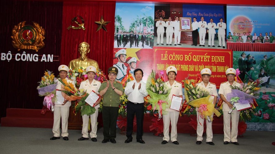 Lễ công bố quyết đình thành lập Cảnh sát phòng cháy và chữa cháy tỉnh Thanh Hóa