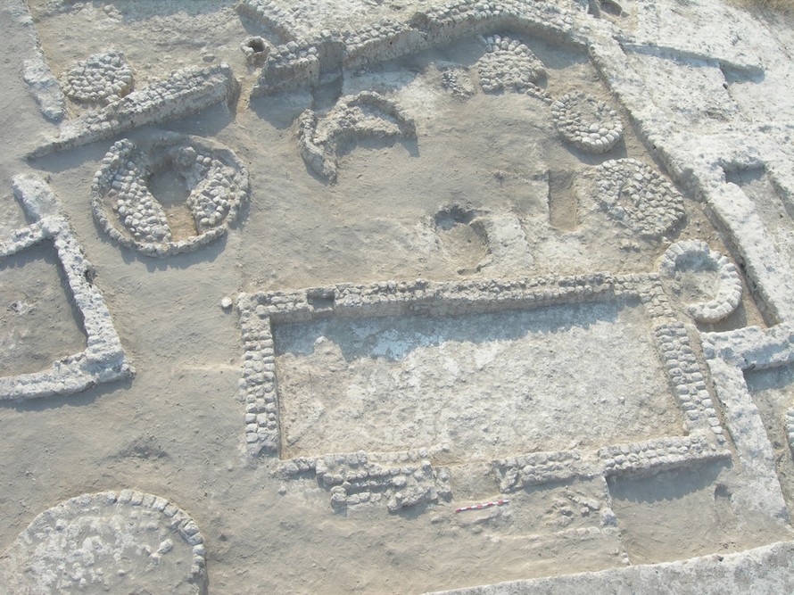 Chiếc dùi đồng bí ẩn trong cổ mộ nữ lưu Trung Đông