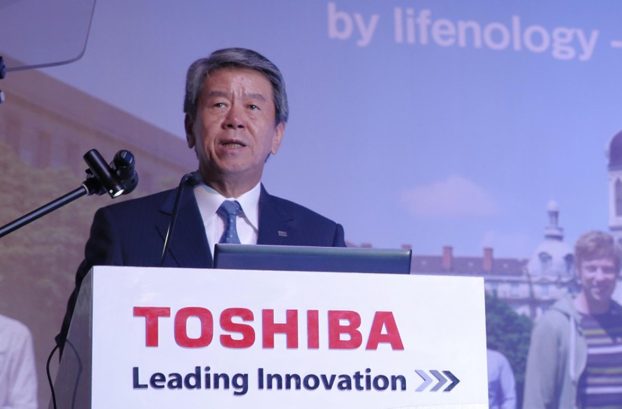 Ông Hisao Tanaka, Chủ Tịch kiêm Giám Đốc Điều Hành của Tập Đoàn Toshiba.