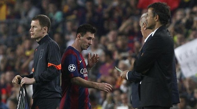 Messi cũng sợ phải rời Barcelona.