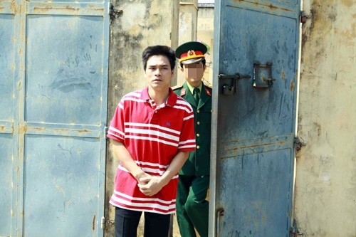 Lại hoãn phiên xét xử sát thủ Lý Nguyễn Chung