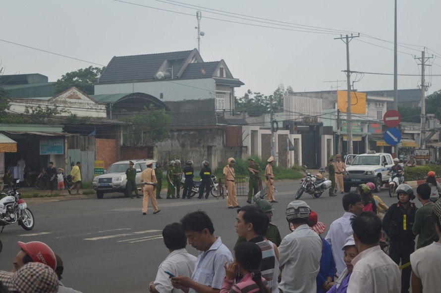 Phong tỏa nghiêm ngặt hiện trường vụ thảm sát Bình Phước