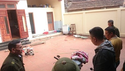 Bên trong ngôi nhà xảy ra vụ thảm án.