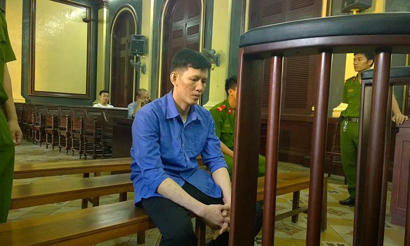 Lê Thanh Hùng tại phiên tòa ngày 15/1. Ảnh: Tân Châu.