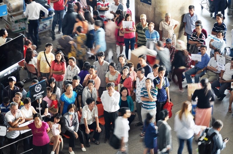 Lượng khách làm thủ tục nhập cảnh qua cửa khẩu sân bay Tân Sơn Nhất những ngày qua tăng hơn 2.000 lượt/ngày.