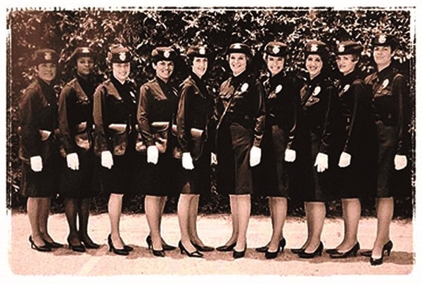Nữ cảnh sát Mỹ 100 năm trước.