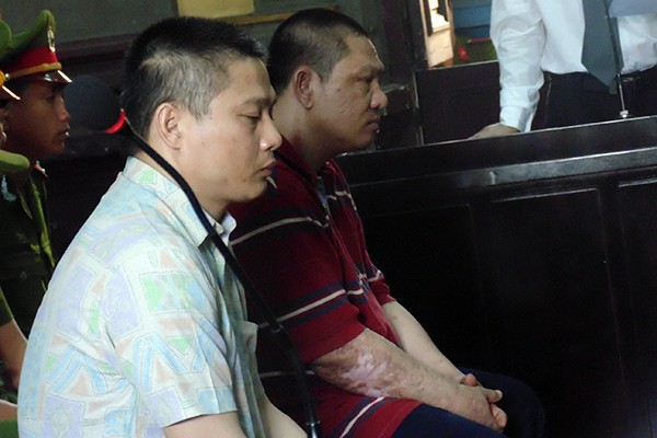 Hai bị cáo điều nhận mức án tử hình của cấp phúc thẩm. Ảnh Tân Châu