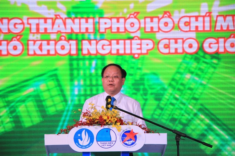 Phó Bí thư thường trực Thành ủy TPHCM Tất Thành Cang chia sẻ, gửi gắm kỳ vọng giới trẻ xây dựng thành công thành phố khởi nghiệp.