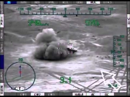 10 video ‘hot’: ‘Thợ săn đêm’ Mi-28N phá hủy xe thiết giáp của IS