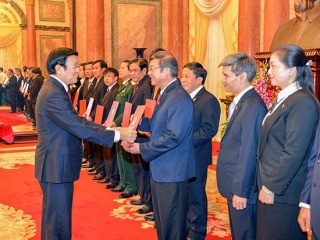 Chủ tịch nước Trương Tấn Sang trao Quyết định bổ nhiệm Thẩm phán TANDTC