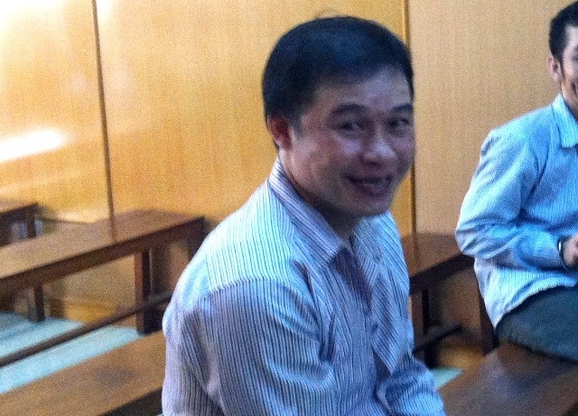 Lê Văn Cường tại phiên tòa ngày 12/4. Ảnh: Tân Châu