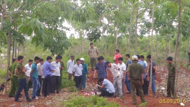 Nạn nhân tại hiện trường .