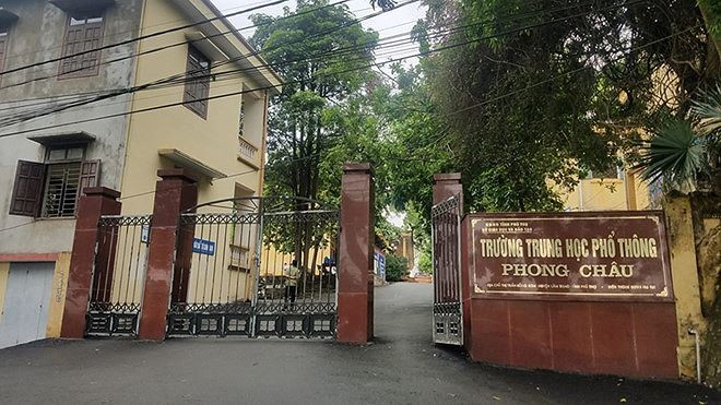 Trường THPT Phong Châu (Phú Thọ).
