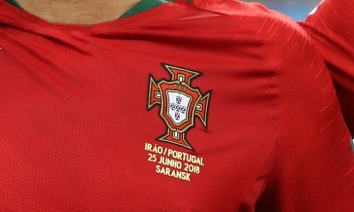 Áo đấu của Bồ Đào Nha khiến cổ động viên Iran hiểu nhầm