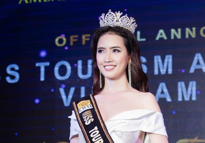 Phan Thị Mơ đại diện Việt Nam dự thi Hoa hậu đại sứ du lịch thế giới 2018