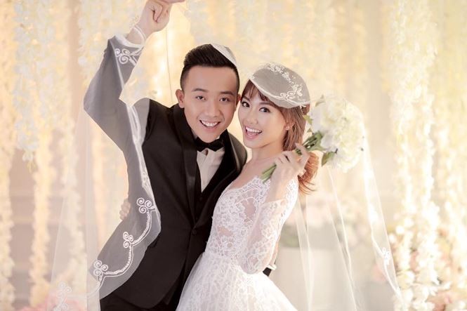Hari Won và Trấn Thành trong ngày cưới.