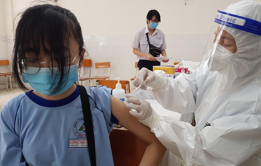 Hơn 352.000 trẻ em tại TPHCM đã tiêm vắc xin ngừa COVID-19