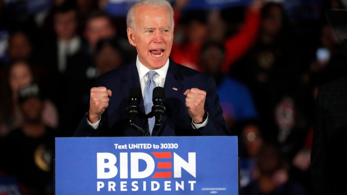 Joe Biden giành chiến thắng trong ngày bầu cử “Siêu thứ Ba”