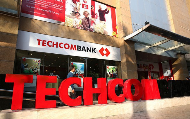 Techcombank chính thức soán ngôi đứng đầu về lợi nhuận khối NHTM CP 6 tháng đầu năm 2018 