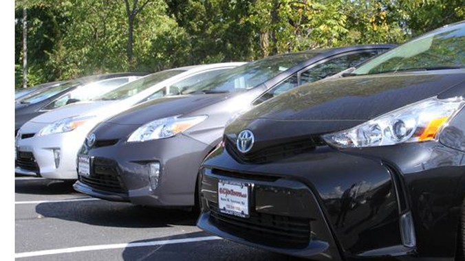 Hybrid là loại xe có thể chạy bằng xăng hoặc điện hoàn toàn.