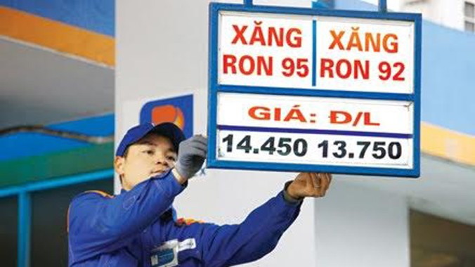Xăng RON 92 vẫn giữ ở mức 13.752 đồng một lít.