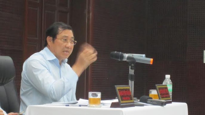 Chủ tịch UBND thành phố Huỳnh Đức Thơ đề nghị Sở TNMT phải tiến hành lắp ngay hệ thông quan trắc độc lập tại các điểm xả thải. Ảnh: Thanh Trần. 