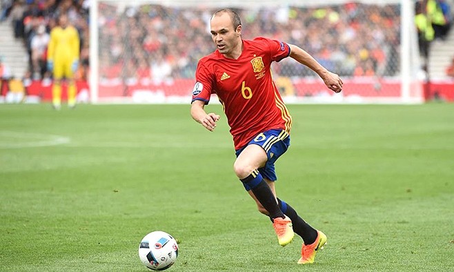 Tây Ban Nha thiếu cầu thủ tấn công trực diện? 