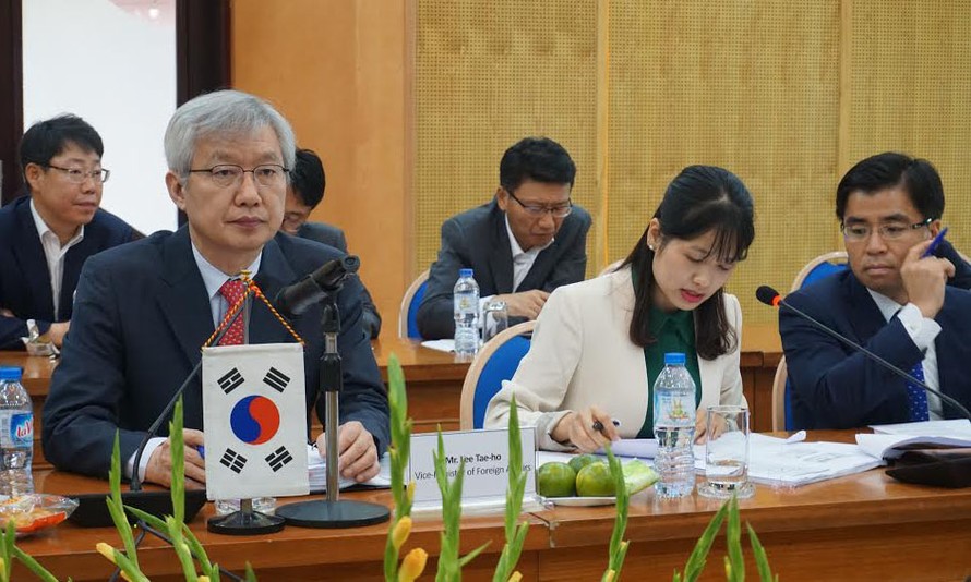 Thứ trưởng Bộ Ngoại giao Hàn Quốc Lee Tae-ho tại kỳ họp lần thứ 15. ( Ảnh: L.A).