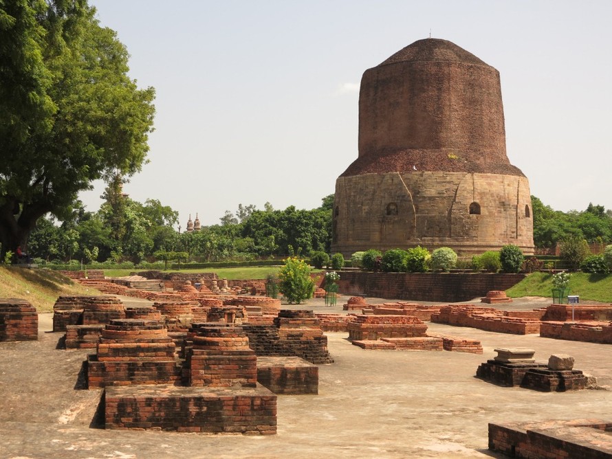Thánh địa Lộc Uyển tại Sarnath. Đây là một trong bốn thánh địa lớn của Phật giáo.