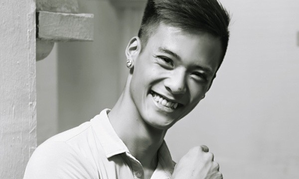 Đạt Cỏ nổi tiếng trên mạng xã hội nhờ sở hữu giọng hát hay như ca sĩ Tuấn Hưng.