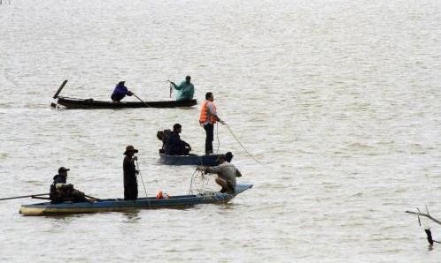 Đắk Nông: Lật thuyền trên hồ thủy điện làm 3 người mất tích. Ảnh minh họa: Đặng Tuấn/TTXVN.